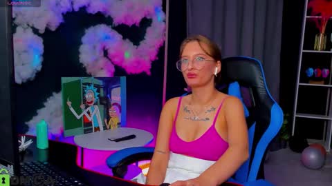 maryyy_may online show from September 11, 2025, 5:24 pm