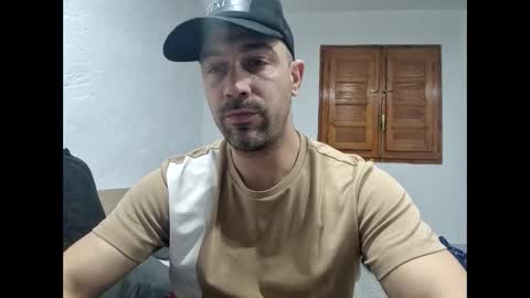 Snapshot of masculinotop chatting on March 15, 2026, 1:28 pm masculinotop online show from March 15, 2026, 1:28 pm