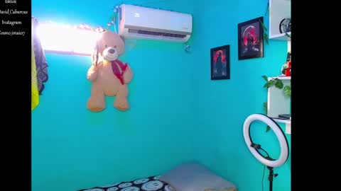 mask_david online show from October 15, 2025, 8:42 pm