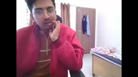 Snapshot of maskboyz2003 chatting on December 17, 2024, 6:35 am maskboyz2003 online show from December 17, 2024, 6:35 am