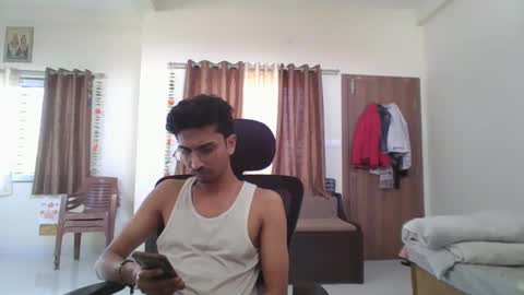 Snapshot of maskboyz2003 chatting on January 25, 2025, 9:57 am maskboyz2003 online show from January 25, 2025, 9:57 am