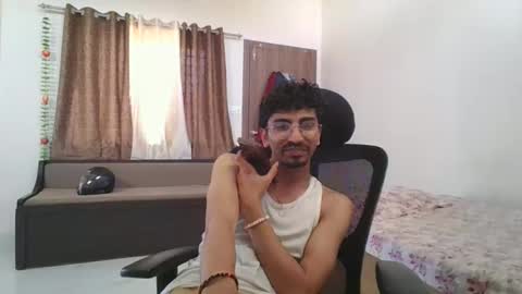 Snapshot of maskboyz2003 chatting on February 19, 2025, 10:56 am maskboyz2003 online show from February 19, 2025, 10:56 am