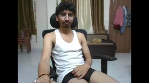 Snapshot of maskboyz2003 chatting on February 20, 2025, 5:07 pm maskboyz2003 online show from February 20, 2025, 5:07 pm