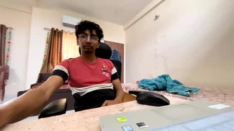 Snapshot of maskboyz2003 chatting on September 21, 2025, 3:19 am maskboyz2003 online show from September 21, 2025, 3:19 am