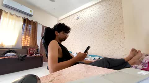 Snapshot of maskboyz2003 chatting on October 1, 2025, 3:45 am maskboyz2003 online show from October 1, 2025, 3:45 am