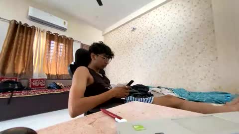 Snapshot of maskboyz2003 chatting on October 15, 2025, 4:23 am maskboyz2003 online show from October 15, 2025, 4:23 am