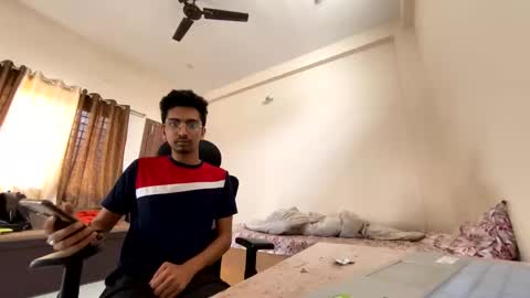 Mask Boy online show from December 28, 2024, 3:37 am