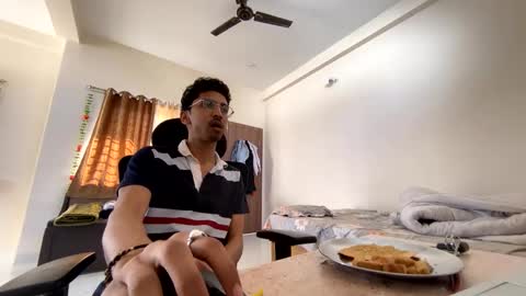 Mask Boy online show from January 20, 2025, 4:21 am