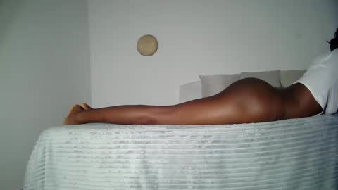 Snapshot of masked_shy_girl chatting on April 20, 2026, 9:16 pm masked_shy_girl online show from April 20, 2026, 9:16 pm