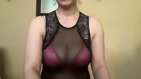 Snapshot of maskedflirt3 chatting on April 17, 2026, 9:51 pm maskedflirt3 online show from April 17, 2026, 9:51 pm