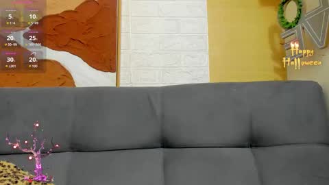 Scarlet  online show from October 11, 2025, 8:18 pm