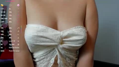 Scarlet  online show from January 5, 2026, 5:27 pm