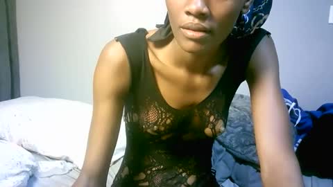 Snapshot of maskgang001 chatting on October 1, 2025, 2:06 am maskgang001 online show from October 1, 2025, 2:06 am