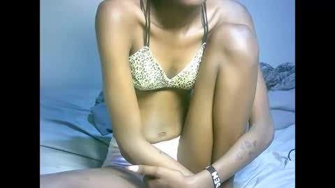 Snapshot of maskgang001 chatting on November 1, 2025, 1:40 am maskgang001 online show from November 1, 2025, 1:40 am