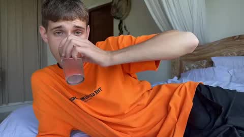 Snapshot of mason_gallagher chatting on February 24, 2025, 12:41 am Mason online show from February 24, 2025, 12:41 am