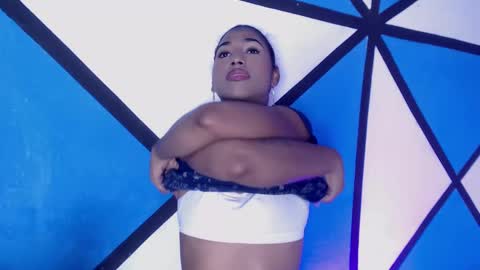 massielhot online show from October 3, 2025, 6:49 pm