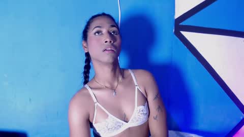 massielhot online show from October 5, 2025, 9:45 pm