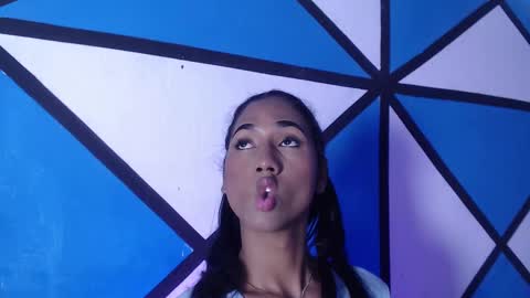 massielhot online show from October 10, 2025, 7:35 pm