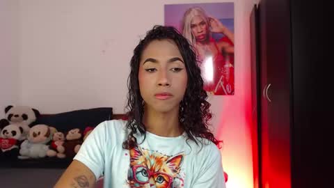 massielhot online show from December 1, 2025, 8:47 pm