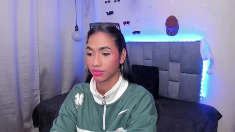 massielhot online show from January 9, 2026, 4:37 am