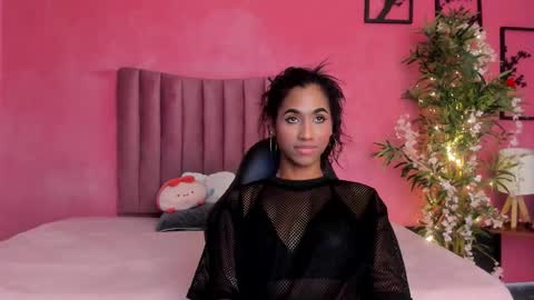 massielhot online show from February 7, 2026, 6:55 pm