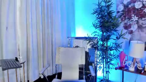 massielhot online show from June 12, 2026, 6:51 pm