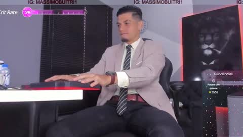 I am Massimo online show from December 10, 2024, 1:33 pm