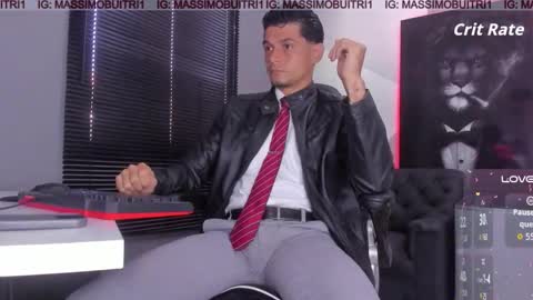 I am Massimo online show from November 18, 2025, 12:53 pm