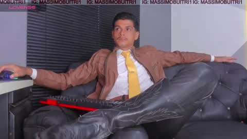 I am Massimo online show from April 28, 2026, 11:10 pm