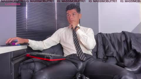 I am Massimo online show from June 2, 2026, 1:02 pm