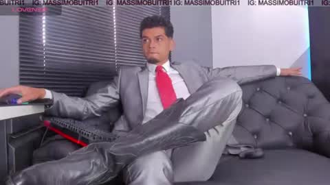 I am Massimo online show from June 12, 2026, 1:21 pm