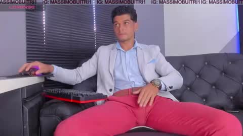 I am Massimo online show from June 22, 2026, 2:47 pm