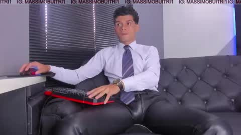 I am Massimo online show from June 26, 2026, 2:21 pm