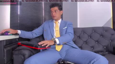 I am Massimo online show from July 3, 2026, 12:44 pm