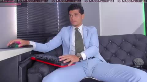 I am Massimo online show from July 10, 2026, 12:19 pm