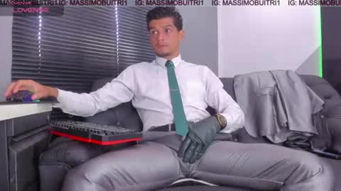 I am Massimo online show from July 17, 2026, 1:18 pm