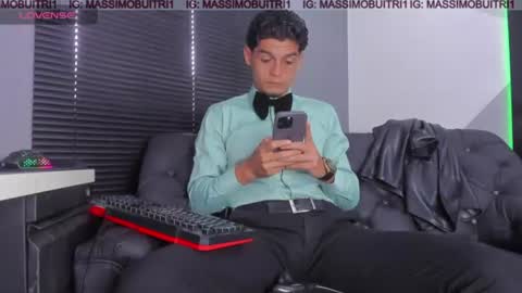 I am Massimo online show from August 5, 2026, 12:41 pm