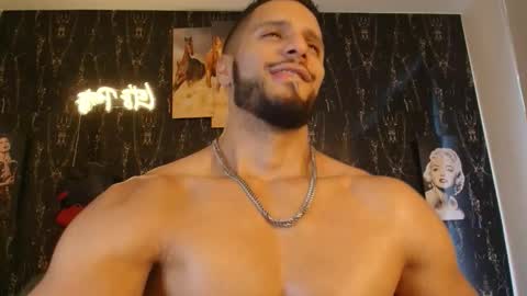 massimo_greco2 online show from October 14, 2025, 9:48 pm