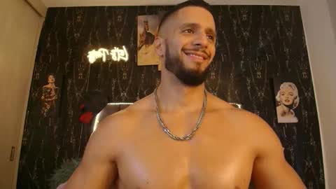 massimo_greco2 online show from December 18, 2025, 10:05 pm