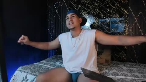 Snapshot of massimo_vidal chatting on May 15, 2026, 7:10 pm massimo_vidal online show from May 15, 2026, 7:10 pm