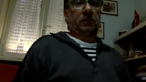 massimoxgiulia online show from January 1, 2025, 1:16 pm