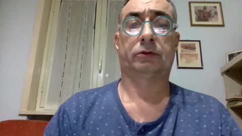 massimoxgiulia online show from January 9, 2025, 5:43 pm