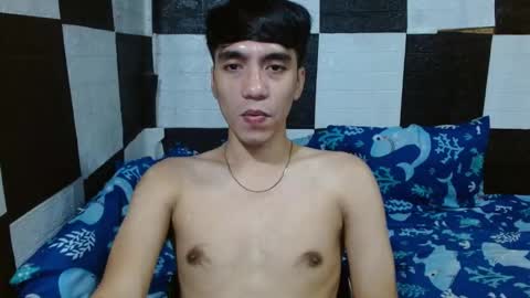 Snapshot of massive_boner02 chatting on November 15, 2025, 8:22 am massive_boner02 online show from November 15, 2025, 8:22 am