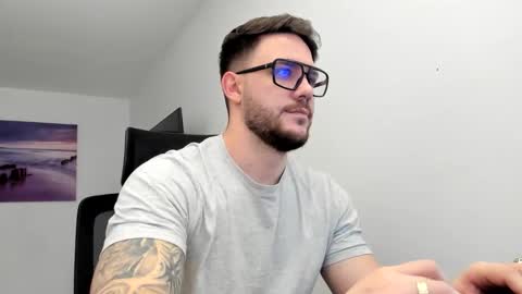 Snapshot of master_alexxxander chatting on December 4, 2025, 7:06 am Alex online show from December 4, 2025, 7:06 am