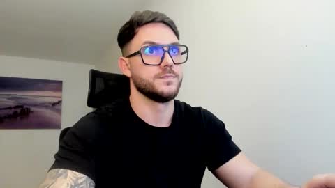 Snapshot of master_alexxxander chatting on January 7, 2026, 9:17 pm Alex online show from January 7, 2026, 9:17 pm