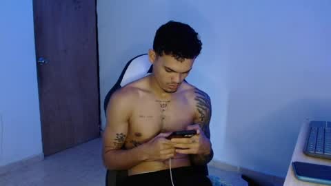 master_black777 online show from May 4, 2026, 12:01 pm
