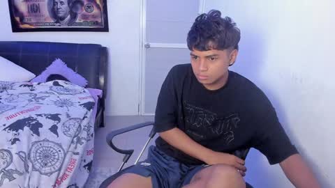 master_boy28 online show from December 17, 2024, 1:49 pm