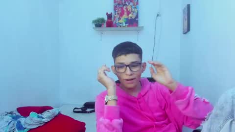 master_boy28 online show from February 12, 2025, 5:05 pm