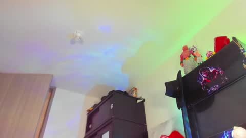 steven  online show from February 26, 2025, 1:21 am