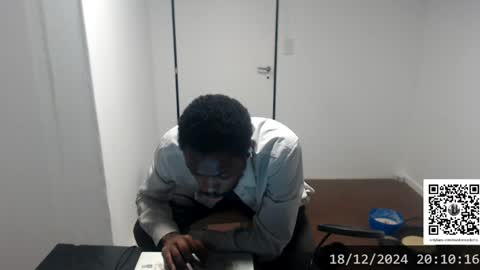 Snapshot of masterdomfuck chatting on December 18, 2024, 11:08 pm Masterdomfuck online show from December 18, 2024, 11:08 pm